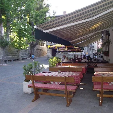 Apartments Dobrinj דירה Dobrinj