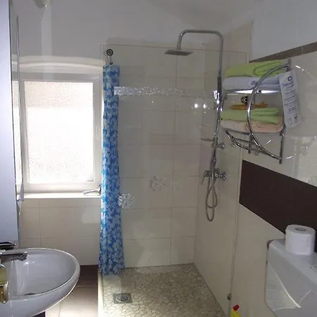 Apartments Dobrinj *